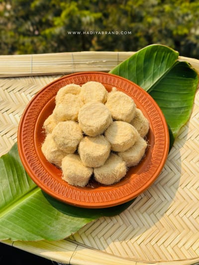 কুষ্টিয়া ছেউড়িয়ার অথেনটিক শনপাপড়ি (২২ পিচ বক্স)_img_0